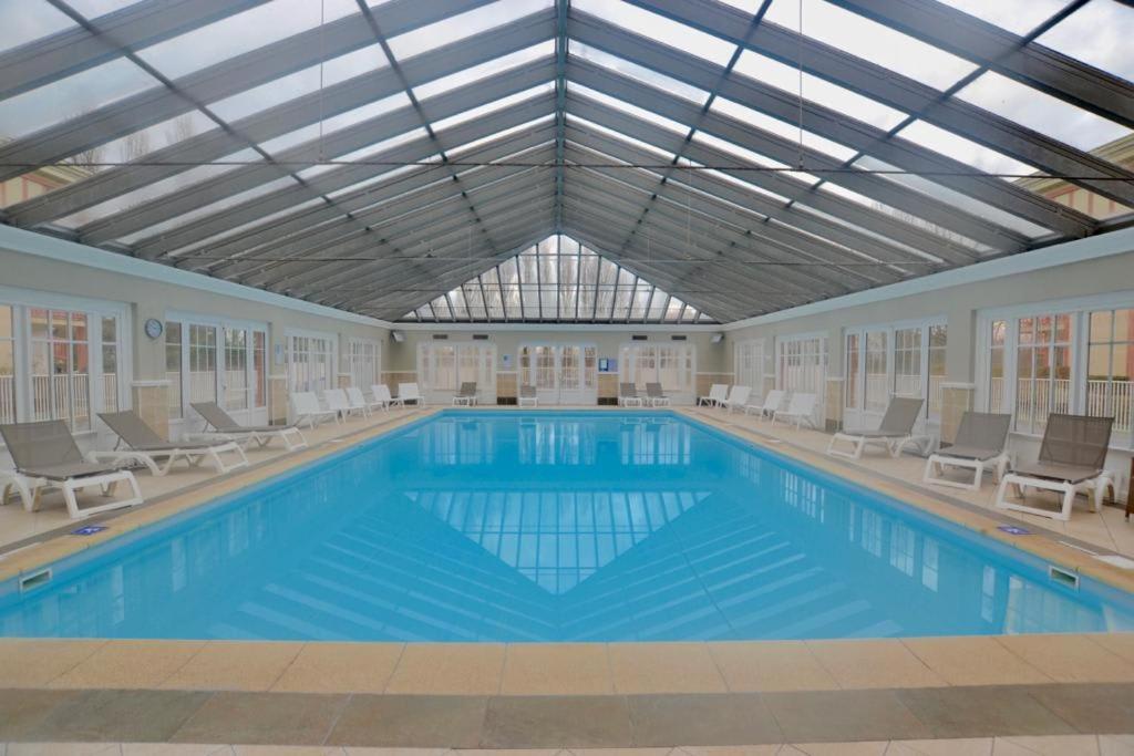 6-Person Apartment With Swimming Pool Tennis Court And Free Parking 25 Le Touquet Экстерьер фото