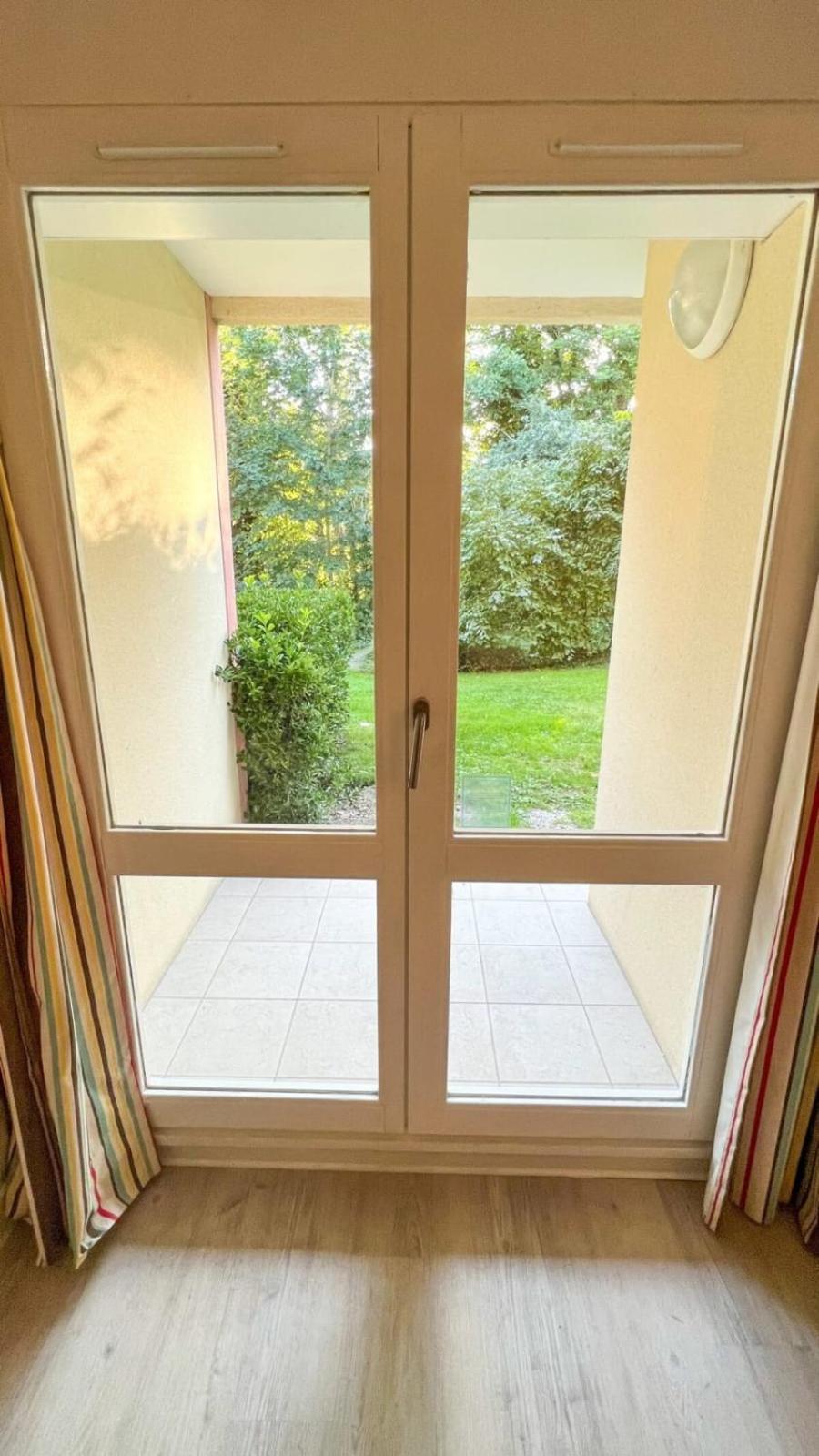 6-Person Apartment With Swimming Pool Tennis Court And Free Parking 25 Le Touquet Экстерьер фото