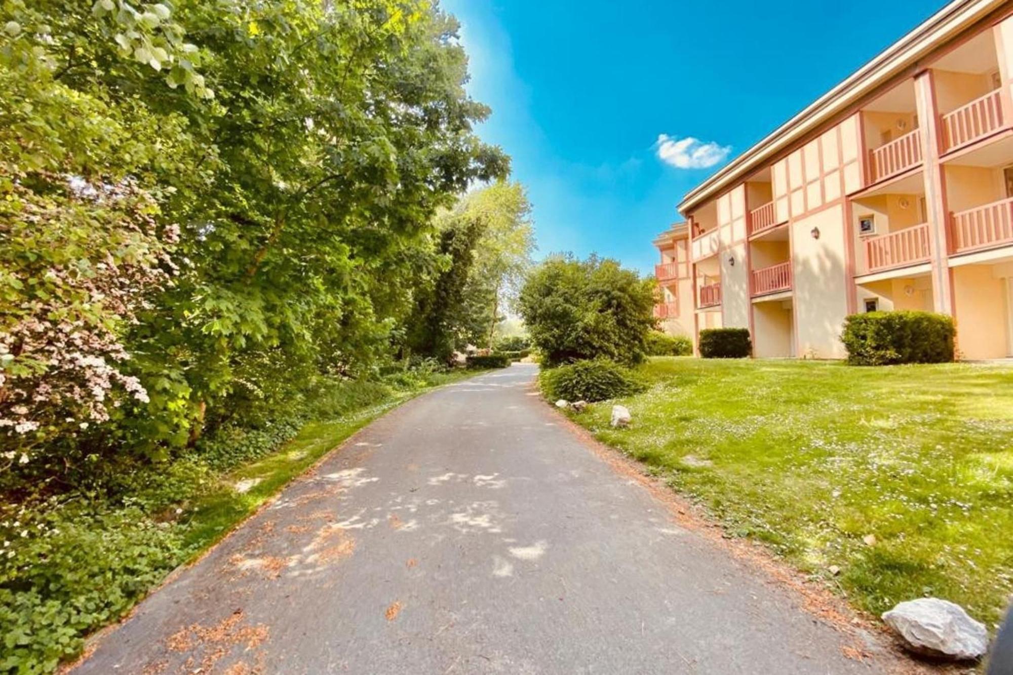 6-Person Apartment With Swimming Pool Tennis Court And Free Parking 25 Le Touquet Экстерьер фото